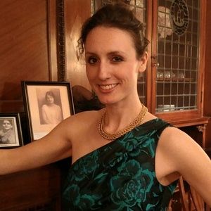 Meet your Posher, Caitlin